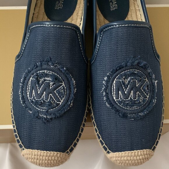 MICHAEL KORS Hastings Denim Espadrille Flats in Medium Blue Wash Sz 8.5M - Picture 3 of 8
